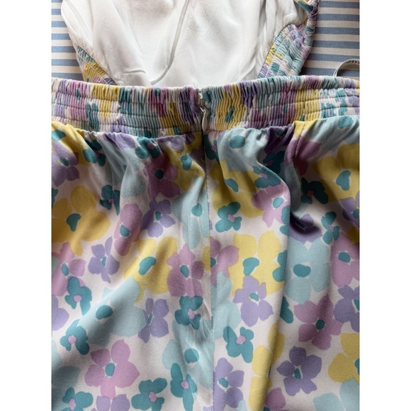SABO Women's Pastel Floral Backless Cut-Out Mini Dress Size Medium - Picture 8 of 11